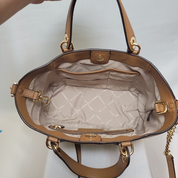 Michael Kors HandBag - Picture 5 of 7